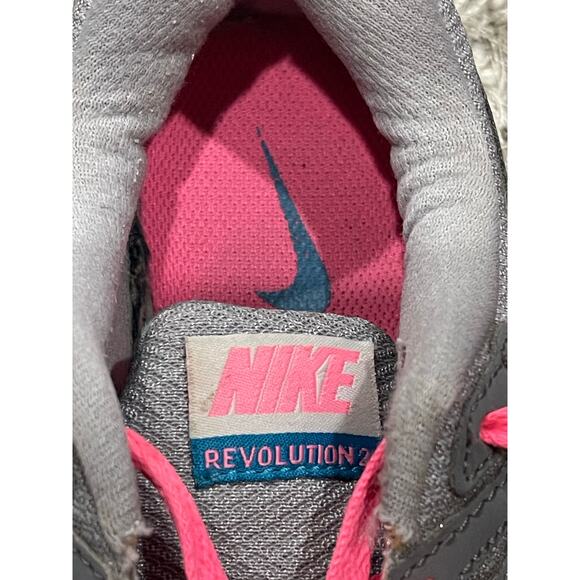Nike Revolution 2 Women's Running Shoes 554900-006 Size 9 Gray - Picture 3 of 8